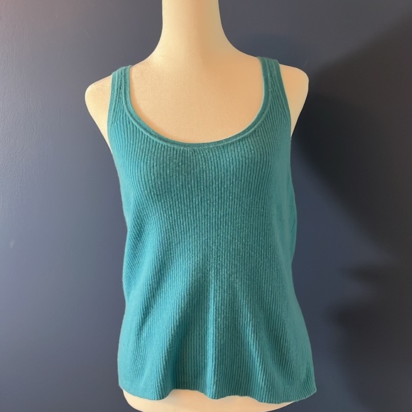 Clique New York Tops - Clique New York 100% cashmere tank top - Streetwear